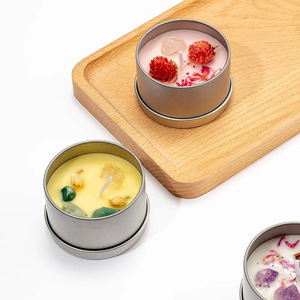 נרות סויה ארומתרפיים יוקרתיים בתווית פרטית, ידידותיים לסביבה, עם גבישים טבעיים מרפאים ופרחים יבשים, לחג ההודיה, פסחא ורמדאן - Product Image 2