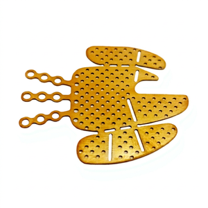 Plaque de maille orbitale en titane de qualité supérieure pour implants maxillo-faciaux reconstructifs et solutions de maille chirurgicale pour traumatismes oculaires - Product Image 1