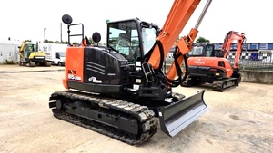 Excavatrice Hitachi ZX85 d'occasion de haute qualité, 9 tonnes, sur chenilles, importée du Japon, fiable et économique, avec brise-roche, certifiée CE - Product Image 4