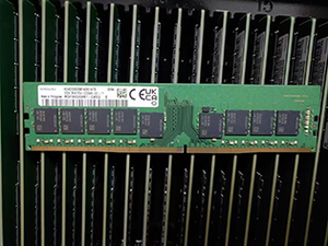 Módulo de memoria de servidor de doble rango, M391A4G43AB1-CWE, 32GB, PC4-25600, <span class=keywords><strong>DDR4</strong></span>-3200MHz, ECC, sin pulir, CL22, 288 Pines, DIMM, 1,2 V - Product Image 2