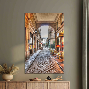 Petit sentier romantique en pavés de Paris : élégante œuvre d'art imprimée sur toile, toile encollée - Product Image 3