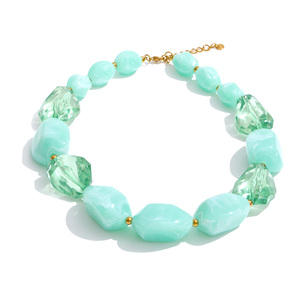 JINYOU 6274 Collar Hecho a Mano de Acero Inoxidable Chapado en Oro de 18K con Cuentas Gruesas de Resina en Tono Ámbar - Product Image 1