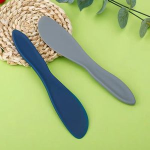 Mini espátulas de plástico para temperaturas frías, diseño de descanso limpio, raspador de alimentos para pasteles, glaseado, mantequilla, herramientas para hornear y repostería - Product Image 5
