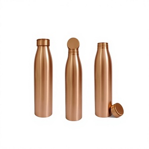 Bouteille d'eau en cuivre de qualité supérieure, impression de logo personnalisée, réutilisable, compatible lave-vaisselle, revêtement anti-corrosion, poignée et mousqueton - Product Image 4