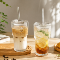 Gobelets en verre borosilicate transparent rayé de 20 oz pour café glacé, eau, lait et jus, avec couvercle et paille – Vente en gros