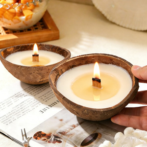 Velas Aromáticas Lebao <span class=keywords><strong>de</strong></span> Cáscara <span class=keywords><strong>de</strong></span> Coco con Flores Secas, Fragancia Fresca y Ligera, Adornos <span class=keywords><strong>de</strong></span> Velas <span class=keywords><strong>para</strong></span> Dormitorio, Aroma a Frutas - Product Image 2