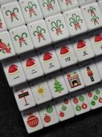 Tuiles de Mahjong de Luxe en Acrylique Rouge de Noël, Ensemble de 160, Motifs Bonhomme de Neige, Oiseau, Étoile, Arbre, Gravure Laser, Portable, Marque Privée OEM/ODM