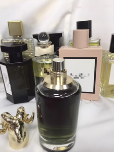 عطر رام هيد كاب فاليجون ذهبي، صور وليام الشهير، عطر فاخر ومجموعة هدايا - Product Image 2