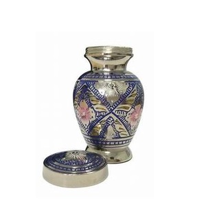 Vente chaude de haute qualité fabriqué à la main prêt à expédier souvenir de crémation en laiton pour les restes humains - Product Image 3
