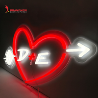BRANDNEWSIGN Fabricant de décorations de mariage personnalisées, enseignes au néon LED, enseignes au néon en acrylique en forme de cœur pour fête d'anniversaire