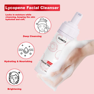 Nouvelle mousse nettoyante pour le visage naturelle et biologique avec effet de contrôle du sébum et d'hydratation, Tomate Rouge L pour un nettoyage amélioré - Product Image 5