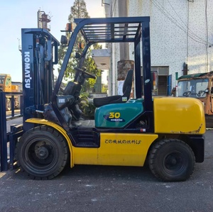 Chariot élévateur d'occasion KOMATSU FD30-14 FD2.5/3/4/5/7/8/10/15/16/25/30 tonnes, capacité de 3000 kg avec moteur KOMATSU - Product Image 2