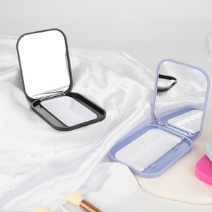 Biểu Tượng Tùy Chỉnh Kẹo Màu Cầm Tay Gấp Make-up Nhỏ Gọn Túi Gương Và Lược Thiết Lập Cho Du Lịch Và Ví - Product Image 3