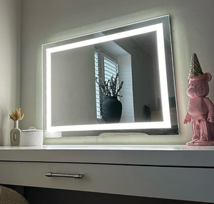 Tocador moderno con espejo iluminado con LED Fábrica al por mayor Tocador moderno con almacenamiento para muebles de dormitorio de baño - Product Image 5