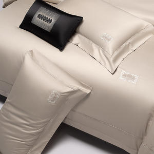 Parure <span class=keywords><strong>de</strong></span> lit <span class=keywords><strong>de</strong></span> luxe en coton 100% avec <span class=keywords><strong>housse</strong></span> <span class=keywords><strong>de</strong></span> <span class=keywords><strong>couette</strong></span> unie <span class=keywords><strong>de</strong></span> couleur grise, taille king, broderie confortable, vente en gros - Product Image 5