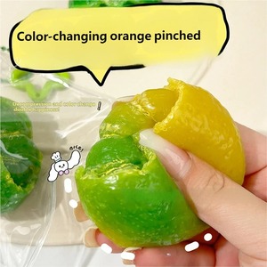 Jouet Squishy Orange Fraise Sensible à la Température, Jouet à Presser Réaliste en Forme de Fruit, Jouet Sensoriel Anti-Stress, Vente Chaude - Product Image 5