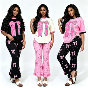 Ensemble deux pièces pour femme avec imprimé nœud, haut à manches courtes et pantalon évasé, tenue décontractée, ensemble de loungewear assorti pour femme, tenue de pyjama mignonne - Product Image 2