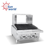 Équipement de cuisson commercial 60 "gril radiant à gaz avec étagère supérieure et casserole GN