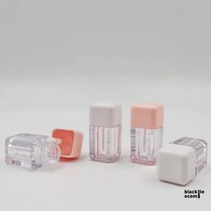 Oferta Especial en Tubos Cuadrados Transparentes Vacíos de 4ml para Brillo Labial BKT1761, Envases Cosméticos Duraderos para Tinte Labial y Sérum, Disponibles para la Venta - Product Image 6