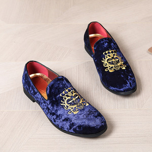 Chaussures habillées de <span class=keywords><strong>luxe</strong></span> de marque de créateur pour hommes – Confort et qualité supérieurs, brodées, à enfiler, légères, avec semelle intérieure en caoutchouc, idéales pour les mariages printaniers - Product Image 1