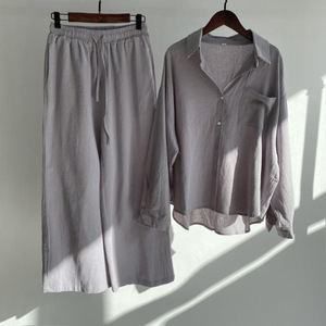 En Gros Ensembles de Pantalons Femme Manches Longues Chemise Décontractée Simple Boutonnage + Pantalon Large 2 Pièces Tenues Élégantes Été Ensemble Femme - Product Image 3