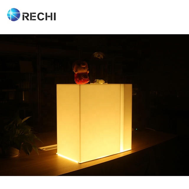 RECHI Custom Design Illuminated Matte Clear Acrylic LED Light Display Box Sign for Retail Shop/Exhibition Lighting Display Case