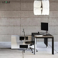 Bureau de direction extensible en forme de L LYSUN, directement de l'usine, éco-responsable, durable, en MFC, chêne gris ombré, avec armoire latérale