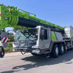Grúa sobre Camión Zoomlion ZTC800H Usada de Primera Calidad, 80 Toneladas, Pluma de 65.6m, Elevación Estable, Sistema Hidráulico Confiable para Proyectos de Construcción - Product Image 1