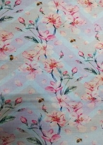 Tela de Algodón 100% Ligera con Diseño Hermoso y Estampado Digital Premium para Confección de Prendas y Vestidos - Product Image 3