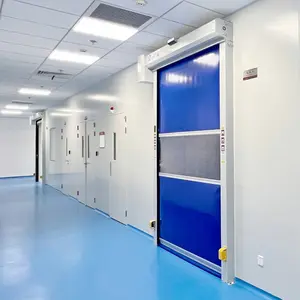 דלת תריס גלילה אוטומטית מודרנית לשימוש תעשייתי משטח גימור מהיר מפלסטיק PVC עמיד למים ליישום בסדנה