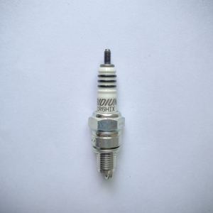 หัวเทียนแท้ NGK อะไหล่รถจักรยานยนต์ อุปกรณ์เสริม 7274 CR6HIX สำหรับ <span class=keywords><strong>Suzuki</strong></span> Address 125 2011~ <span class=keywords><strong>125cc</strong></span> / FB90 90cc - Product Image 3