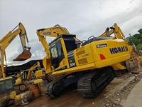 Excavatrice sur chenilles hydraulique Komatsu PC200-8 d'occasion de 20 tonnes d'origine japonaise avec composants POCLAIN, moteur et transmission - Vente d'occasion