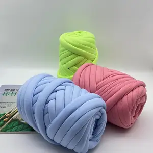 Factory Supply 100%PO Jumbo Strip Cotton Core Yarn Hollow T-shirt Yarn For Hand Knitting Blanket In Stock