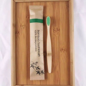Brosses à dents en bois naturel biodégradables et recyclables avec logo personnalisé en gros pour adultes, enfants et bébés, à poils doux en bambou - Product Image 4