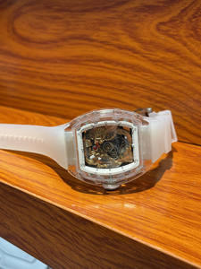 Reloj de Pulsera Mecánico Tourbillon con Caja de Cristal y Piedras Preciosas Brillantes, en Constante Busca de la Perfección - Product Image 5