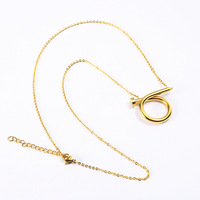 Ensemble d'accessoires unisexe en acier titane chaîne de chandail clous pliés collier pendentif à vis torsadée plaqué or bijoux en acier inoxydable