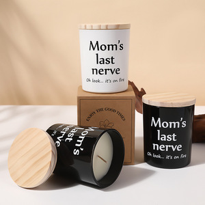 Bougies parfumées en cire de soja, pots en verre personnalisés pour la famille, couvercles en bois faits à la main, tasses en verre, décoration de la maison, fête des pères, fête des mères - Product Image 1