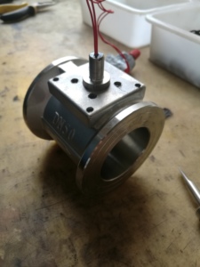 पिजो सेंसर के साथ वोर्टेक्स प्रवाह मीटर ट्रांसमीटर - Product Image 3