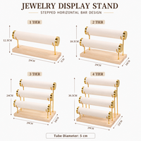 Présentoir à bijoux de luxe en bois avec base en daim/velours PU, rose et blanc avec accents dorés, option logo personnalisé, pour la présentation en magasin