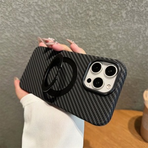 Funda Magnética de Lujo con Carga Inalámbrica para iPhone 17 16 15, Funda de Fibra de Carbono con Soporte para iPhone 16 Pro Max - Product Image 5