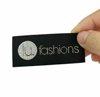 Étiquettes d'étiquettes de vêtements tissées à pli central Étiquettes de taille pour l'organisation et l'affichage de pièces de mode Matériau en polyester Forme de rouleau