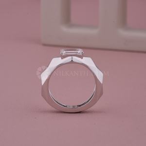 Nouvelle Arrivée : Bague en Diamant Taille Baguette, Bijoux en Diamant Fin en Or Blanc pour Hommes, Bague en Diamant de Laboratoire pour la Vente en Gros - Product Image 2