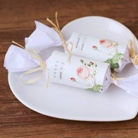 Lin Xiaomo Prêt Stock Savon herbacé fait à la main Fleur Bonbons Série Rose Fleur de Pêche Cold-Grind Souvenir Savon pour toutes les peaux