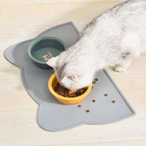 Tapete de Silicona para Comida de Perros, Práctico y de Venta Caliente, para Capturar Derrames y Residuos, Tapete para Comedero y Bebedero de Perros y Gatos - Product Image 5