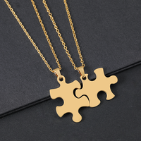 Collier en acier inoxydable Ywyougang avec pendentif en forme de pièce de puzzle et chaîne de perles, personnalisable par gravure, multicolore pour couples et cadeaux