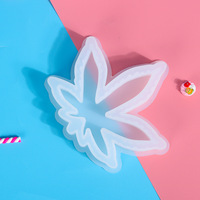 Moule époxy grande taille en forme de feuille de chanvre cendrier en silicone pour résine