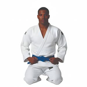 Uniforme de Judo Blanco Profesional, Equipo de Entrenamiento Premium, Diseño Duradero y Cómodo para Todos los Niveles - Product Image 1