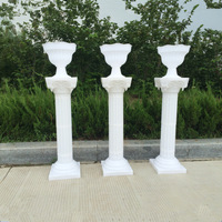 Colonnes et piliers de clôture de jardin de style romain grec moderne pour décorations extérieures, mariages, fêtes, toiles de fond photo et centres de table