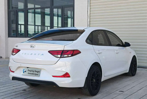 Hyundai Verna 1.6L 2018 Usado, Sedán Familiar Compacto, Rendimiento Estable, Eficiente en Consumo <span class=keywords><strong>de</strong></span> Combustible, Auto para Viajes Diarios en Buen Estado - Product Image 5