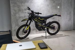 Nouvelle <span class=keywords><strong>moto</strong></span> électrique tout-terrain <span class=keywords><strong>Apollo</strong></span> RFN 12500W portée maximale 160KM 74V 35AH - Product Image 6